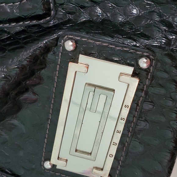 Guess Purse - Picture 2 of 10